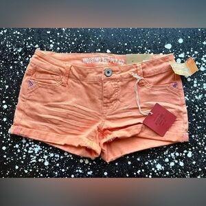 NWT Mossimo Low Waist Shorts Size 3 Fit 6